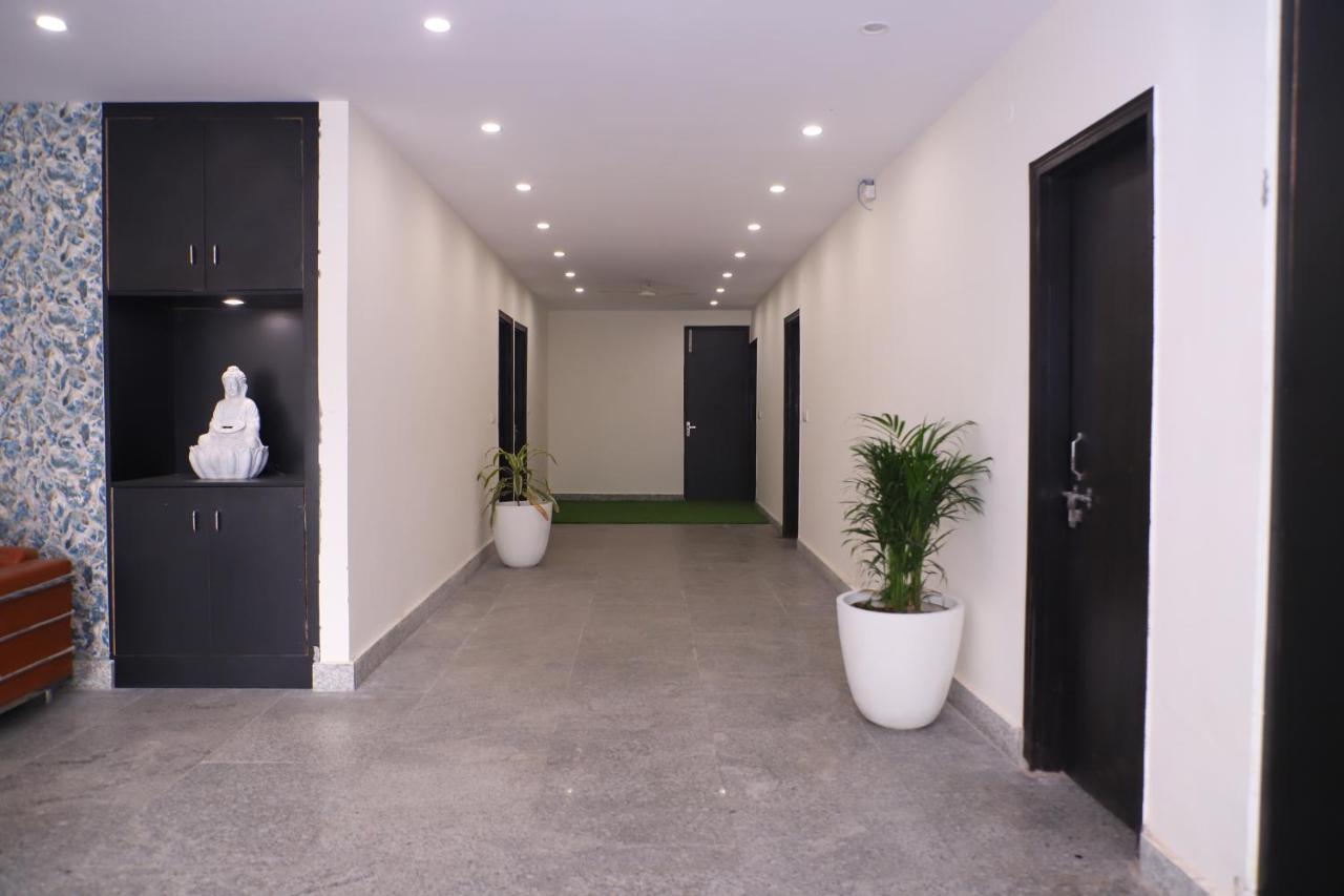 Lyf Corporate Suites - Noida Sector 19 Extérieur photo