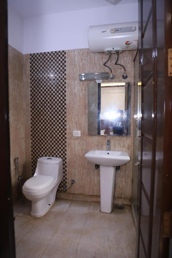 Lyf Corporate Suites - Noida Sector 19 Extérieur photo
