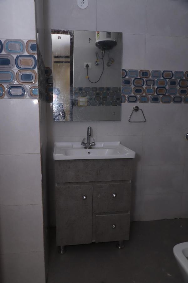 Lyf Corporate Suites - Noida Sector 19 Extérieur photo