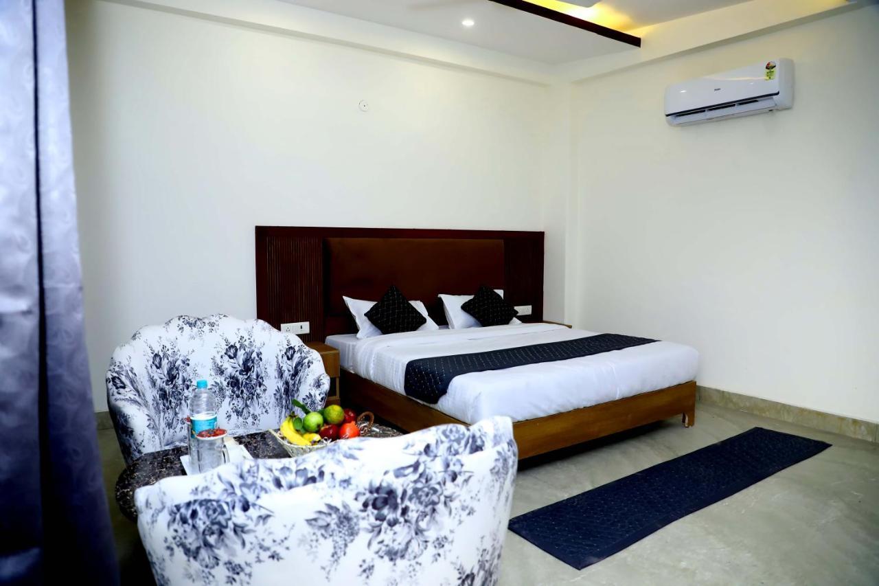 Lyf Corporate Suites - Noida Sector 19 Extérieur photo