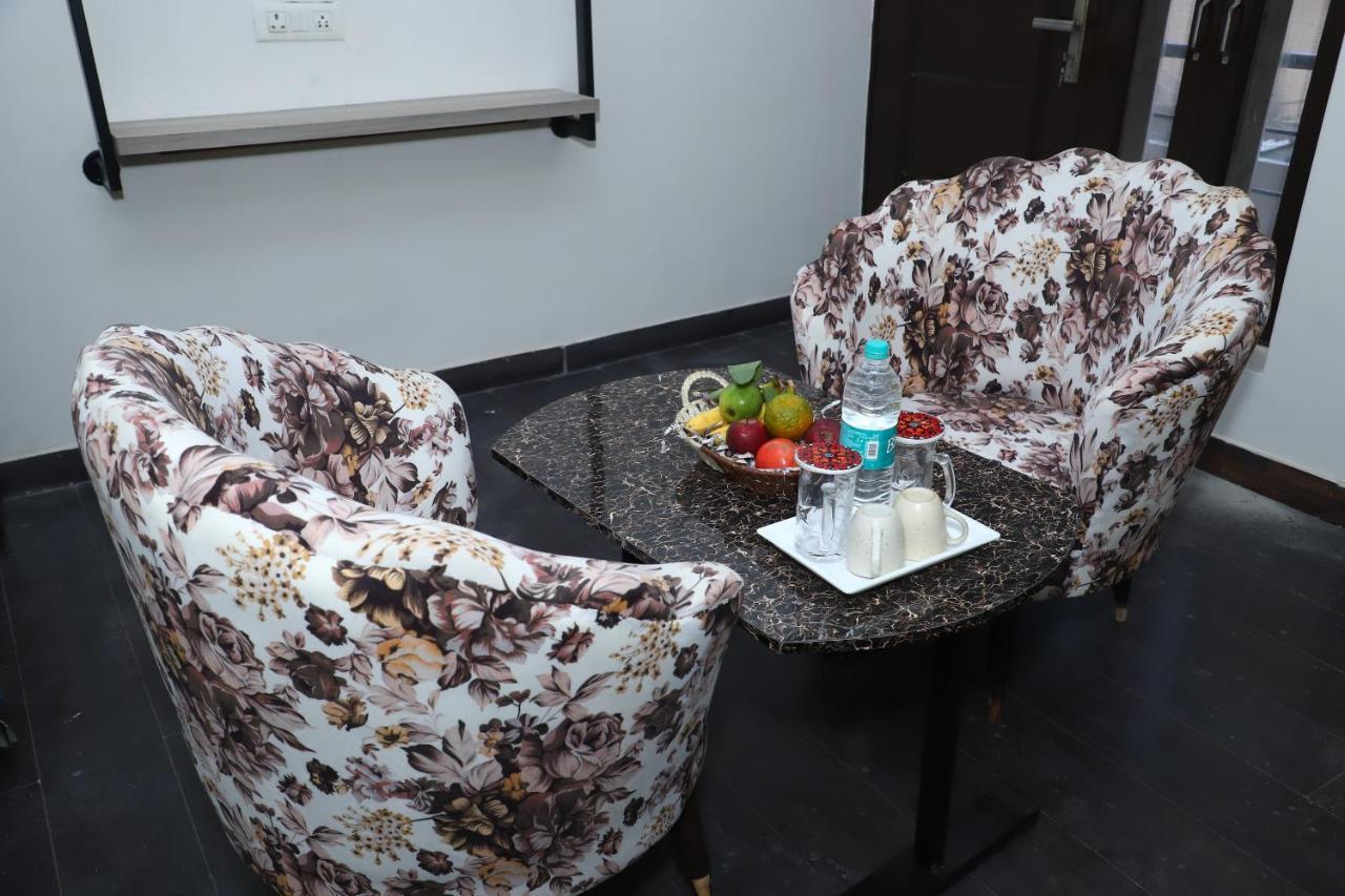 Lyf Corporate Suites - Noida Sector 19 Extérieur photo